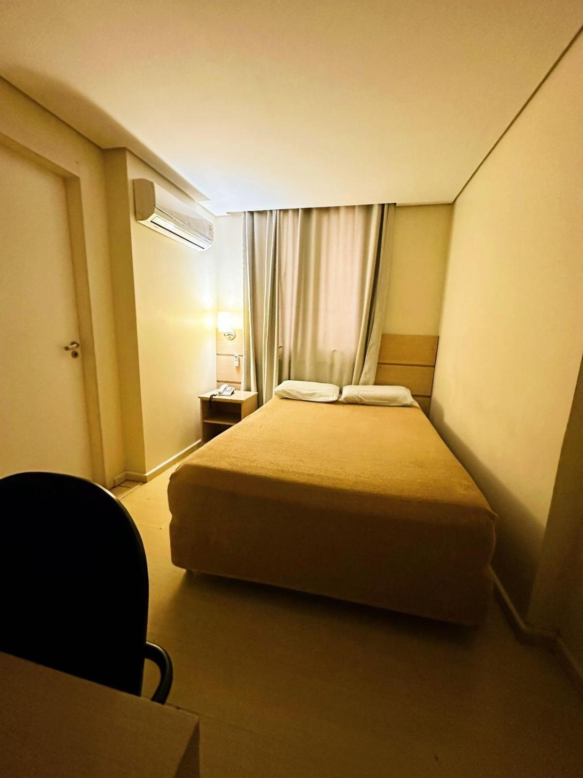 Umbu Hotel Porto Alegre - Centro Historico - Prox Aeroporto 15Min Room photo